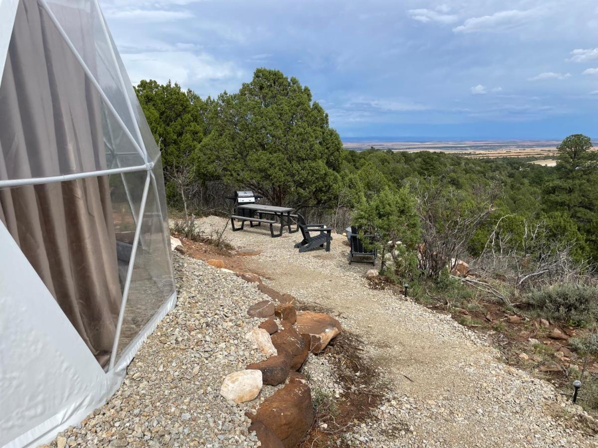 Canyon Rim Domes - A Luxury Glamping Experience!! Monticello Zewnętrze zdjęcie