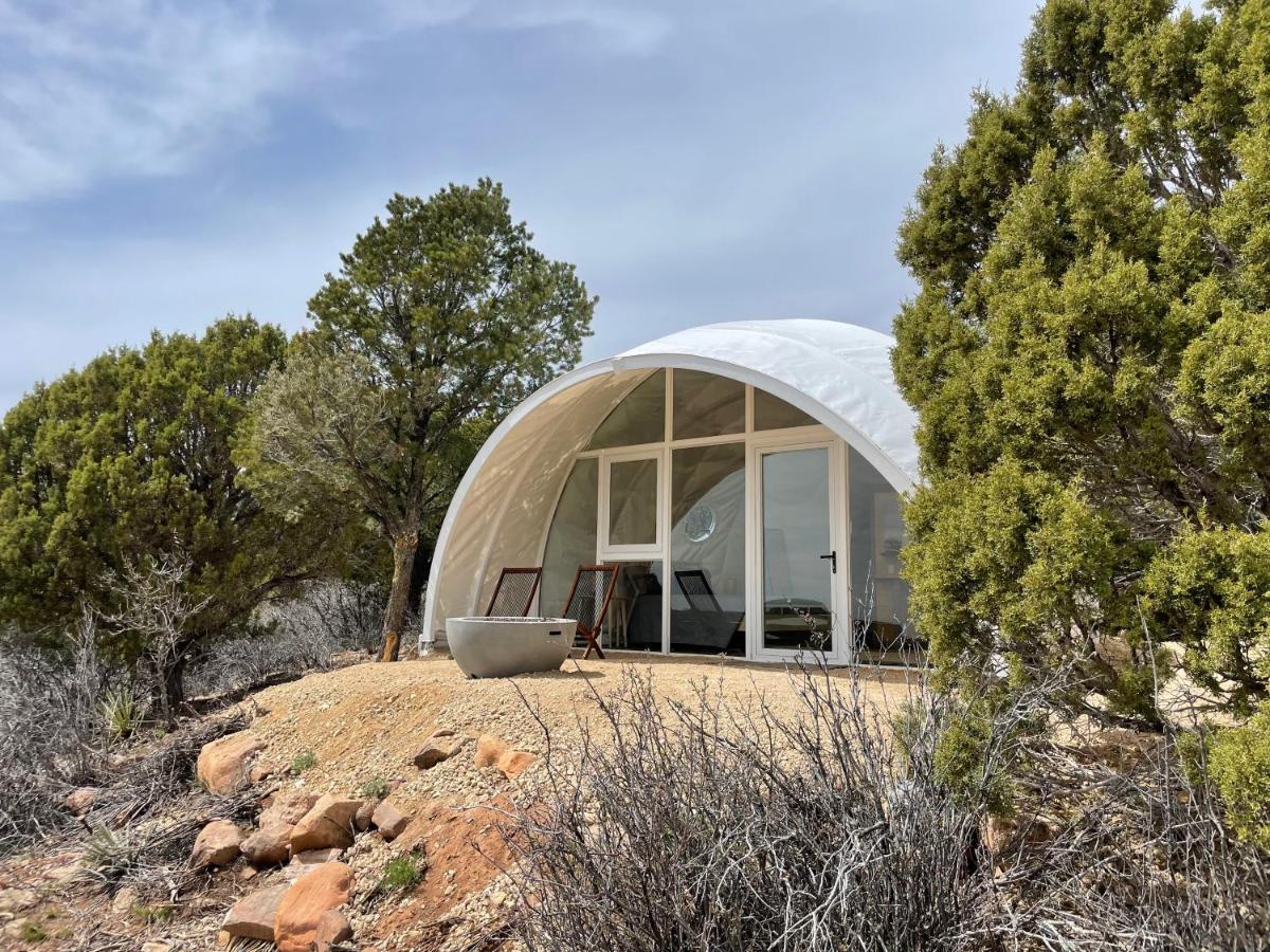 Canyon Rim Domes - A Luxury Glamping Experience!! Monticello Zewnętrze zdjęcie